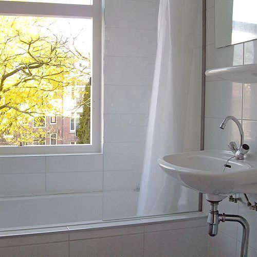 Amsterdam Hostel Uptown Экстерьер фото